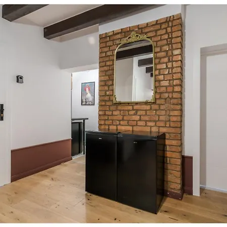 Homestay Merida - 5 Minutes To Old Town Gdansk